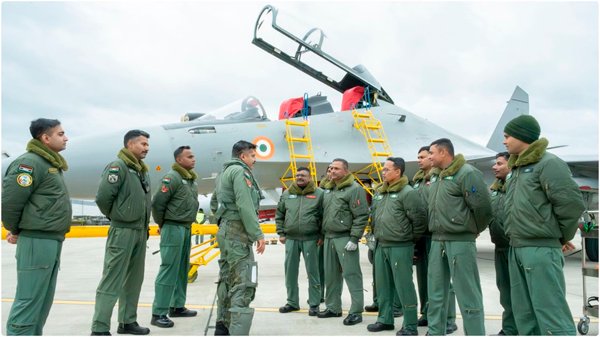 फ्रांस और भारत की वायुसेनाओं ने किया साझा सैन्य अभ्यास, दुनिया को दिखाई अपनी ताकत