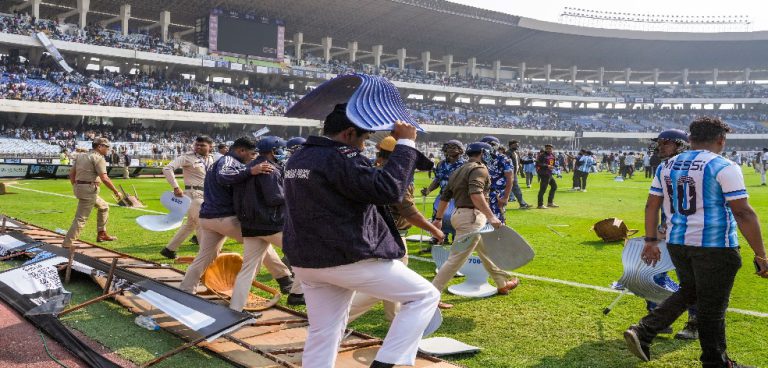 मेस्सी इवेंट का ऑर्गनाइजर अरेस्ट, ममता बनर्जी ने मांगी माफी, जांच के आदेश दिए
