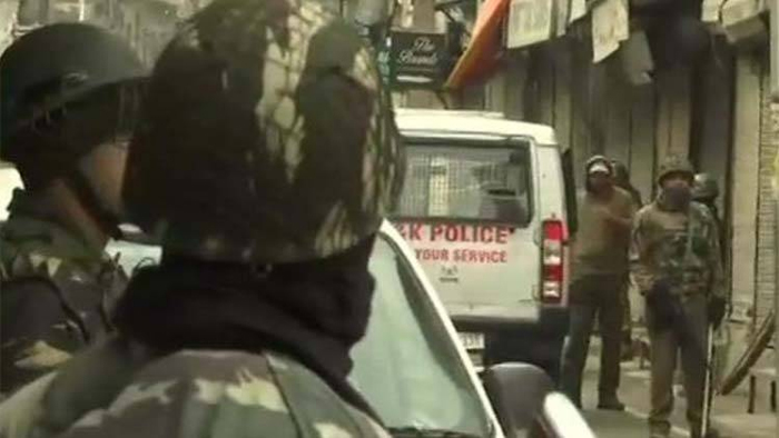 लाल किला कार धमाका मामले में NIA का बड़ा एक्शन, कश्मीर घाटी के तीन जिलों में की ताबड़तोड़ छापेमारी