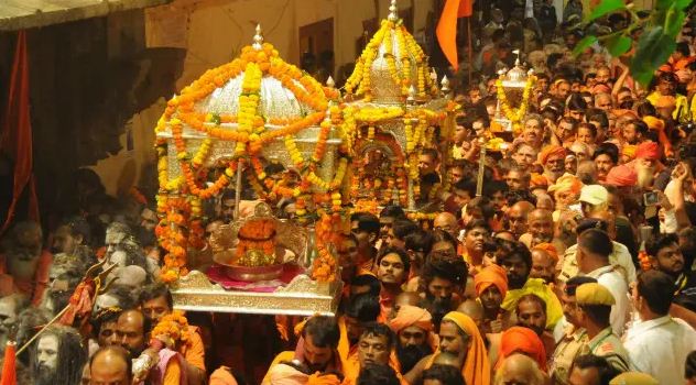 महामंडलेश्वर को निकालना जल्दबाजी, हिंदू राज्य पर मंथन का समय