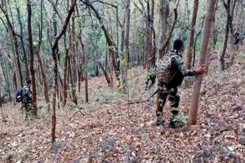 कंधमाल में मुठभेड़ में 3 माओवादी मारे गए, एक महिला कैडर शामिल कंधमाल में मुठभेड़ में 3 माओवादी मारे गए, एक महिला कैडर शामिल