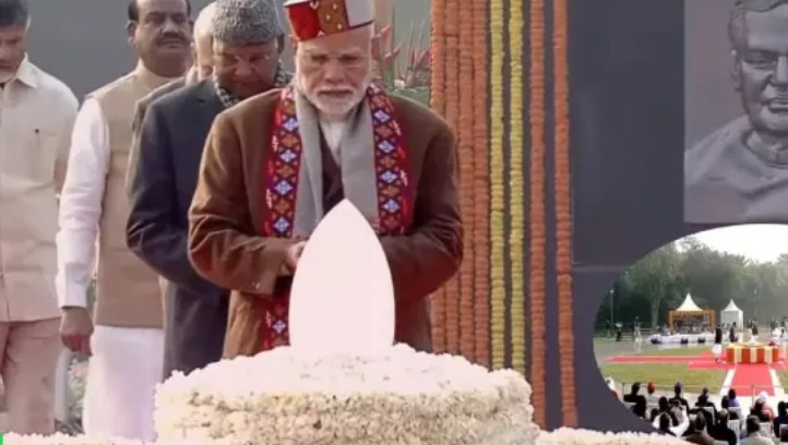 जयंती पर स्मारक पर उमड़ा जनसैलाब, जानें क्यों आज भी देश उन्हें सबसे लोकप्रिय पीएम मानता है