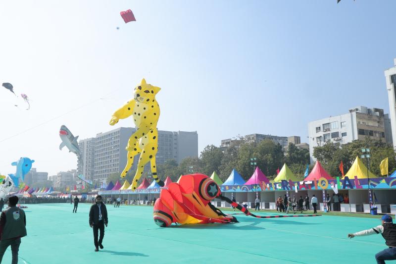 पीएम मोदी 12 जनवरी को अहमदाबाद में करेंगे अंतर्राष्टीय पतंग महोत्सव 2026 का उद्घाटन पीएम मोदी 12 जनवरी को अहमदाबाद में करेंगे अंतर्राष्टीय पतंग महोत्सव 2026 का उद्घाटन