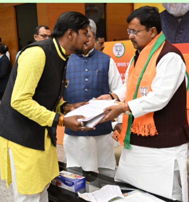 भोपाल के शारिक मछली मामले में पीएमओ का हस्तक्षेप, गृह मंत्रालय के वरिष्ठ अधिकारी को सौंपी गई शिकायत भोपाल के शारिक मछली मामले में पीएमओ का हस्तक्षेप, गृह मंत्रालय के वरिष्ठ अधिकारी को सौंपी गई शिकायत