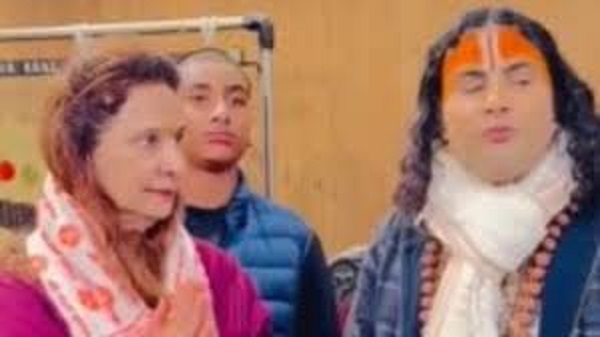 नवजोत कौर सिद्धू का कहना – स्नान व सेवन से मिली ताकत, कैंसर से निबटने में मदद