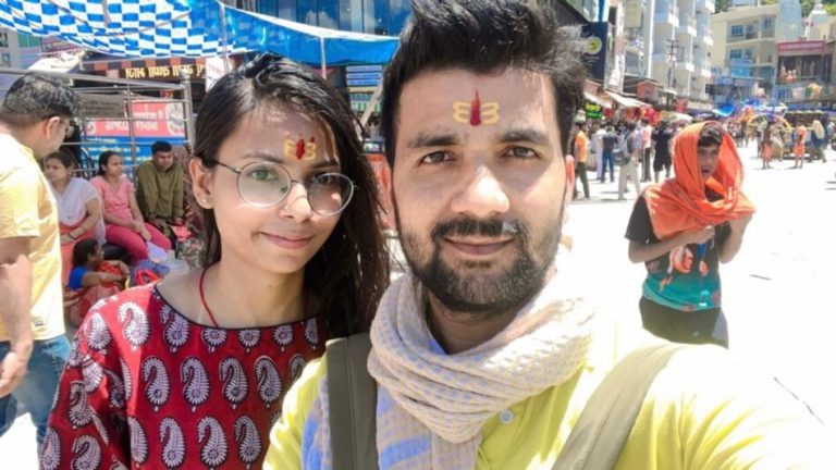 वेलेंटाइन-डे पर कार में मिले युवक और युवती के शव, दोनों के सिर में लगी थी गोली वेलेंटाइन-डे पर कार में मिले युवक और युवती के शव, दोनों के सिर में लगी थी गोली