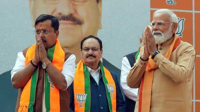 पश्चिम बंगाल में बीजेपी का बड़ा दांव, महिलाओं को ₹2500 देने का वादा!