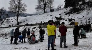 कश्मीर में झूठी खबर फैलाने पर कड़ी कार्रवाई, 150 लोगों से पूछताछ